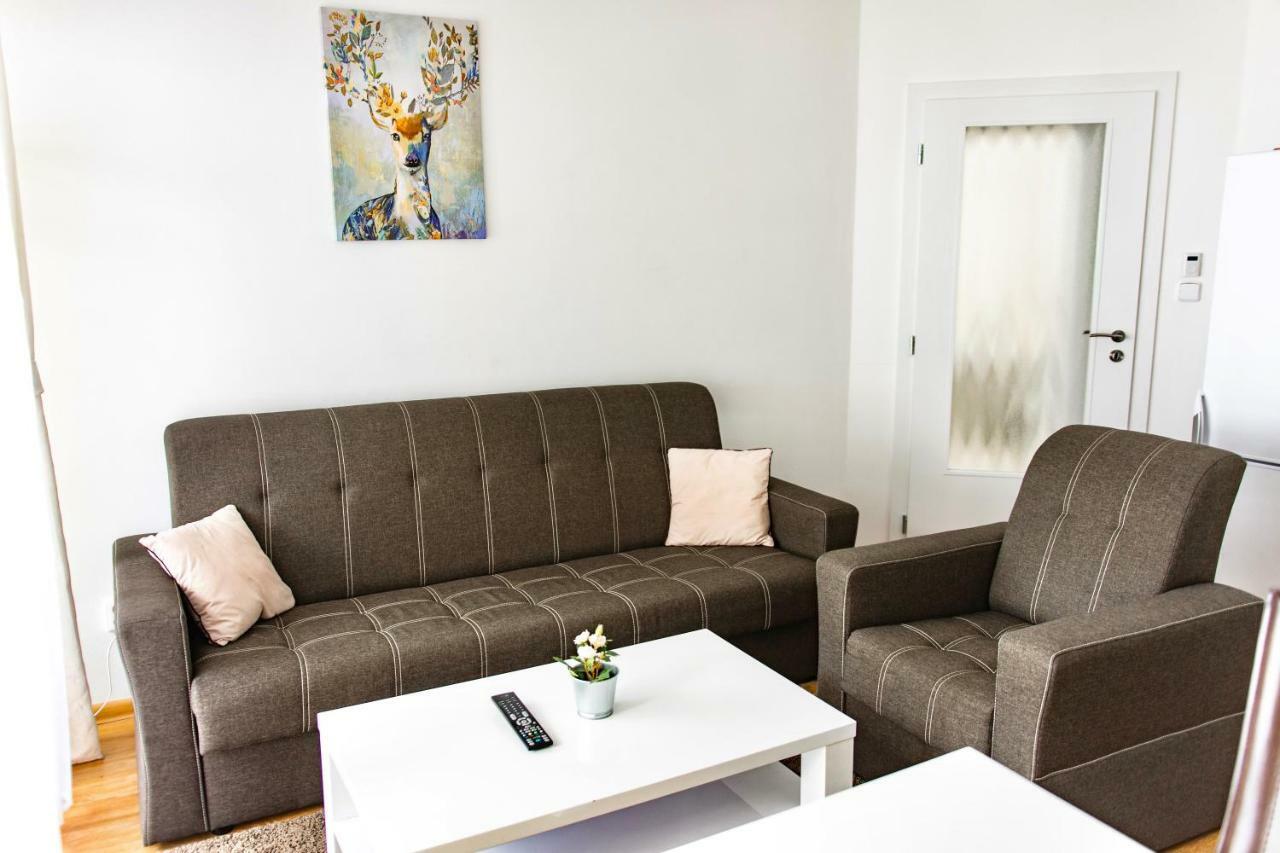 Apartman Reggie - เปตส์ปอตสเนซโค ภายนอก รูปภาพ